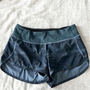 Lululemon speed-up low rise blue camo 2